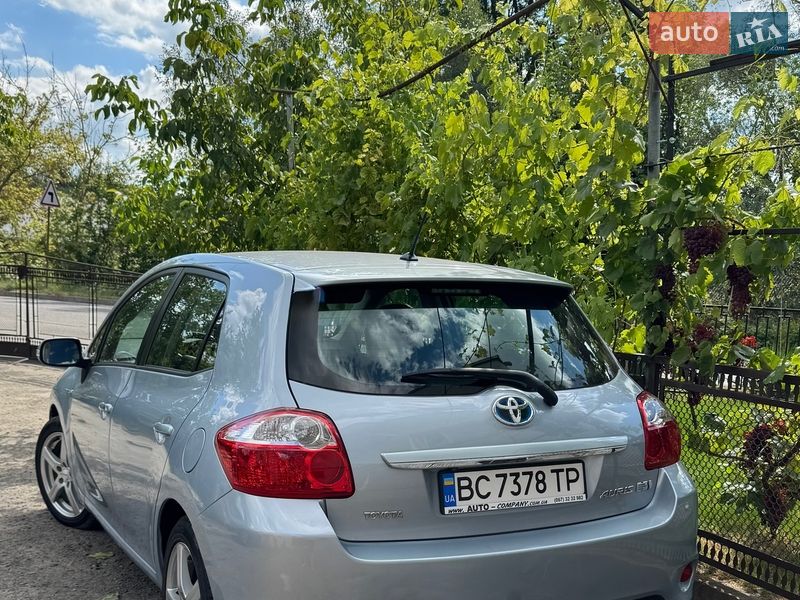 Хэтчбек Toyota Auris 2012 в Городке фото 2 Хэтчбек Toyota Auris 2012 в Городке