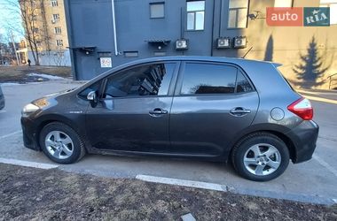 Хэтчбек Toyota Auris 2012 в Сумах