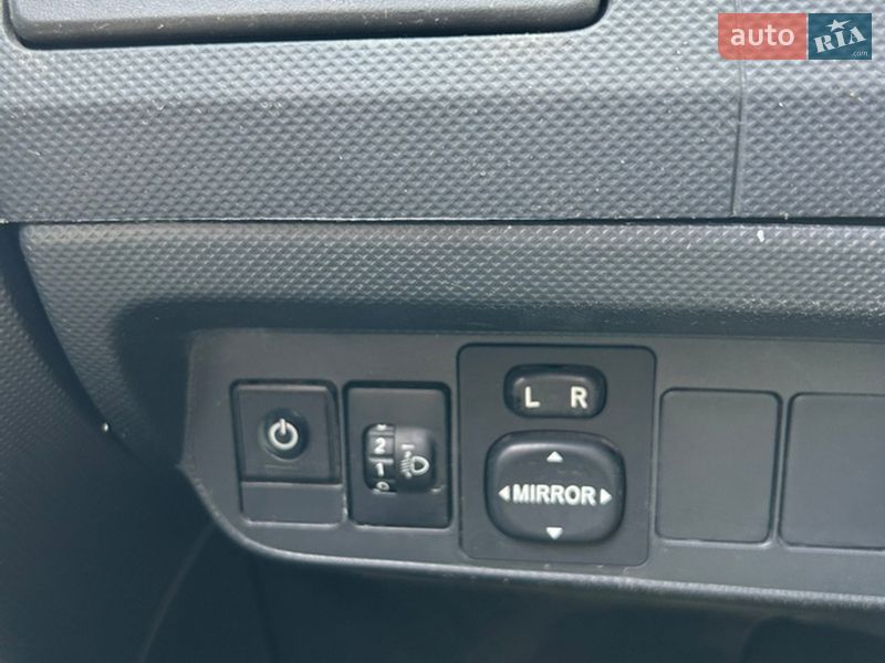 Хэтчбек Toyota Auris 2008 в Киеве