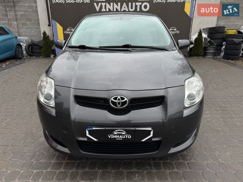Хэтчбек Toyota Auris 2008 в Виннице