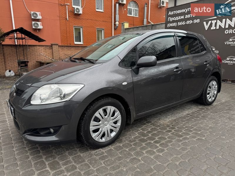 Хэтчбек Toyota Auris 2008 в Виннице