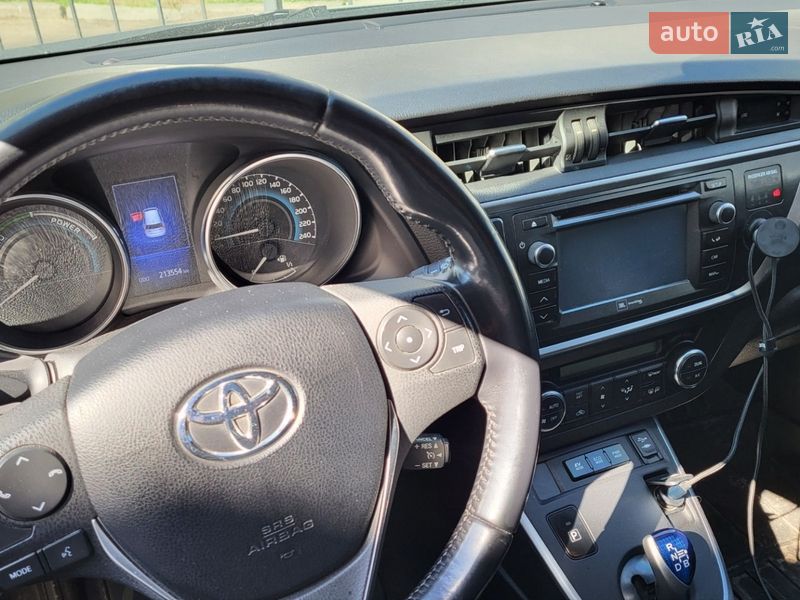 Хетчбек Toyota Auris 2015 в Києві