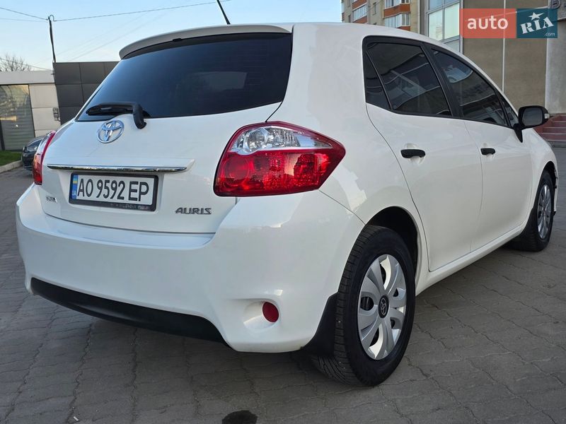 Хэтчбек Toyota Auris 2013 в Хмельницком фото 10 Хэтчбек Toyota Auris 2013 в Хмельницком