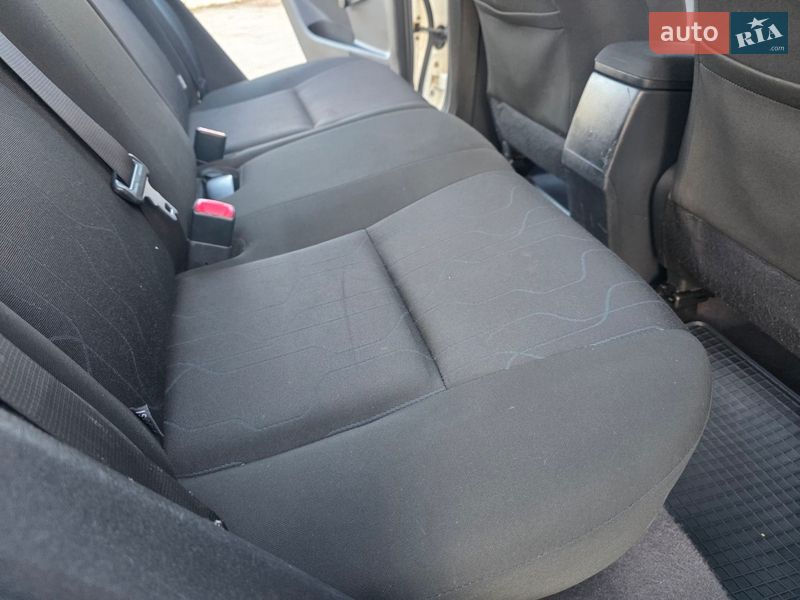 Хэтчбек Toyota Auris 2013 в Хмельницком фото 54 Хэтчбек Toyota Auris 2013 в Хмельницком