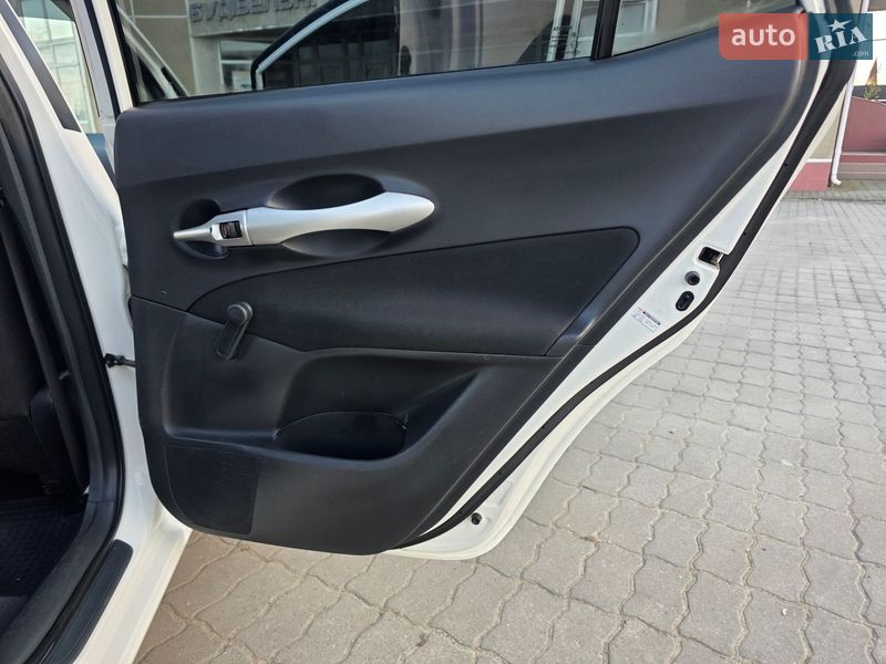Хэтчбек Toyota Auris 2013 в Хмельницком фото 57 Хэтчбек Toyota Auris 2013 в Хмельницком