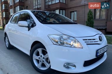 Хетчбек Toyota Auris 2012 в Чернігові