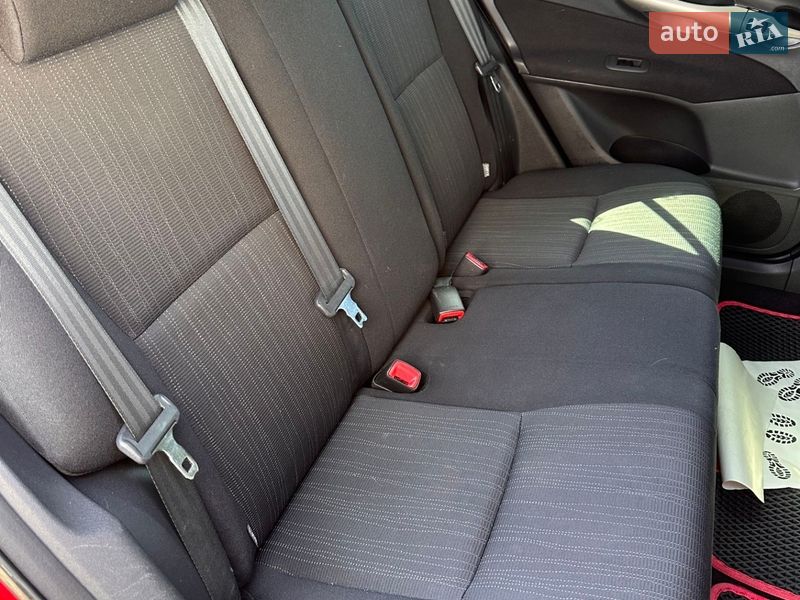 Хэтчбек Toyota Auris 2007 в Смеле