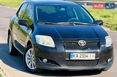 Хэтчбек Toyota Auris 2007 в Киеве