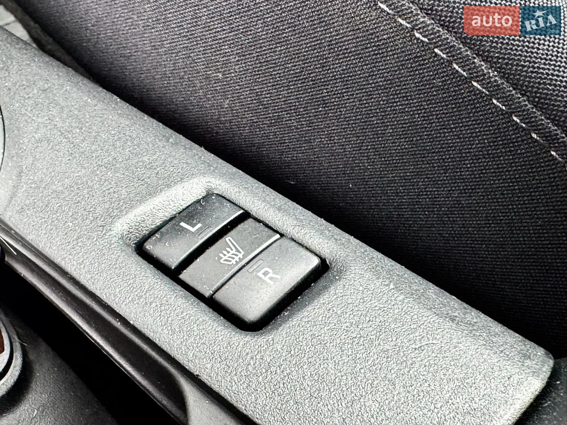 2011 Toyota Auris - мініатюра 4