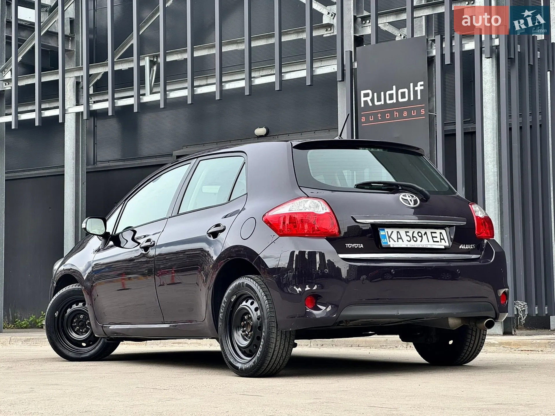 2011 Toyota Auris - мініатюра 9