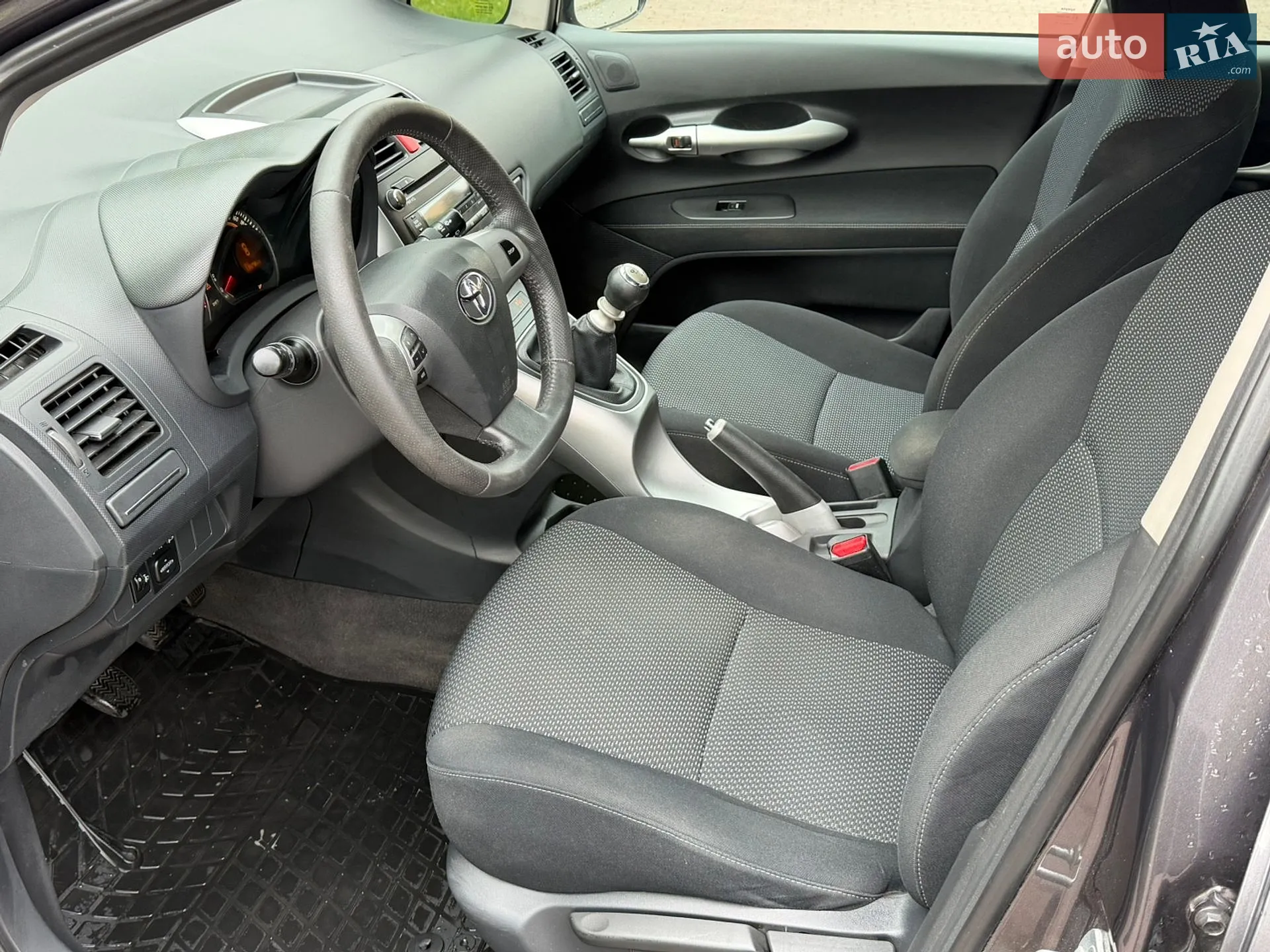 2011 Toyota Auris - мініатюра 19