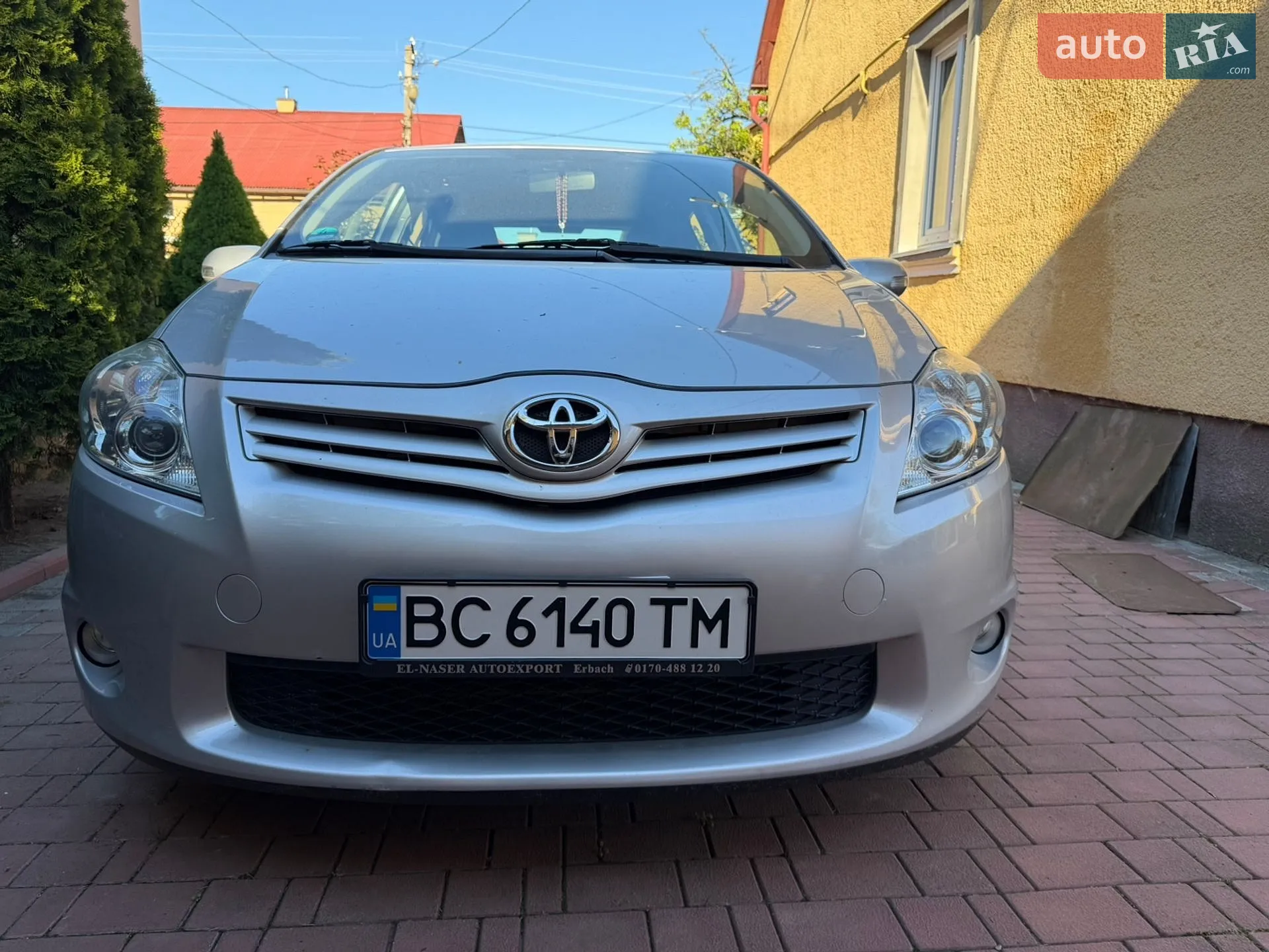 2011 Toyota Auris - фото 1