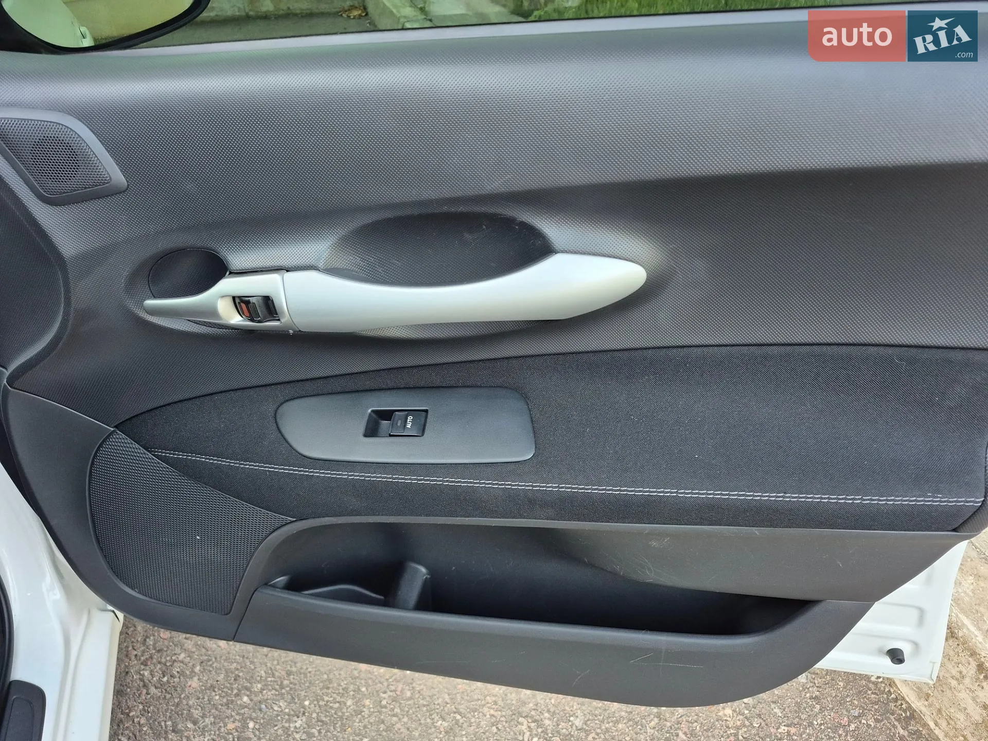 2012 Toyota Auris - мініатюра 44