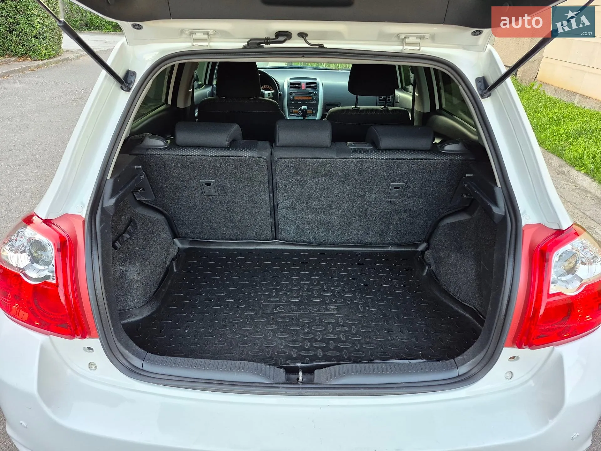 2012 Toyota Auris - мініатюра 52