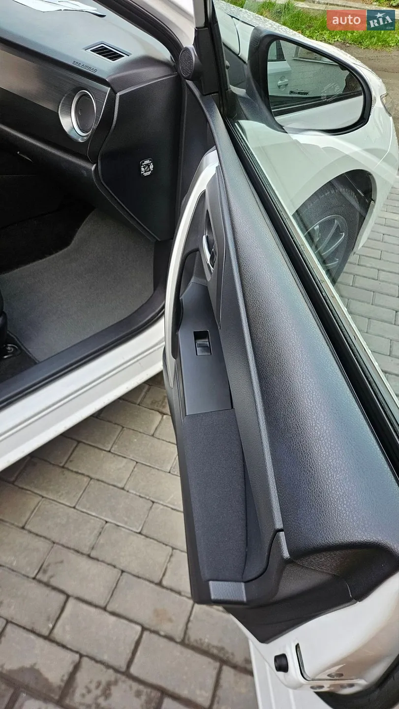 2013 Toyota Auris - мініатюра 21