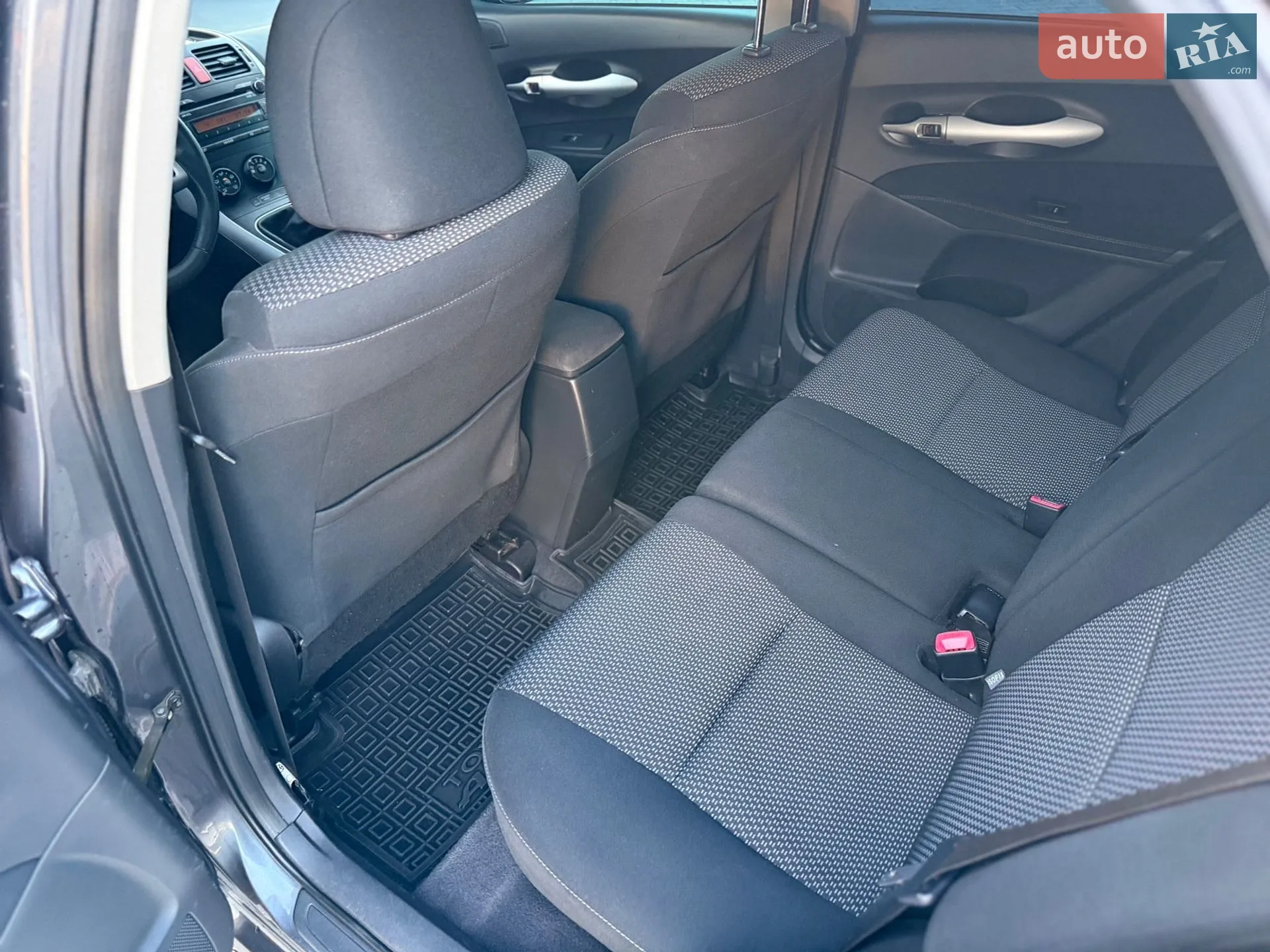 2010 Toyota Auris - мініатюра 38