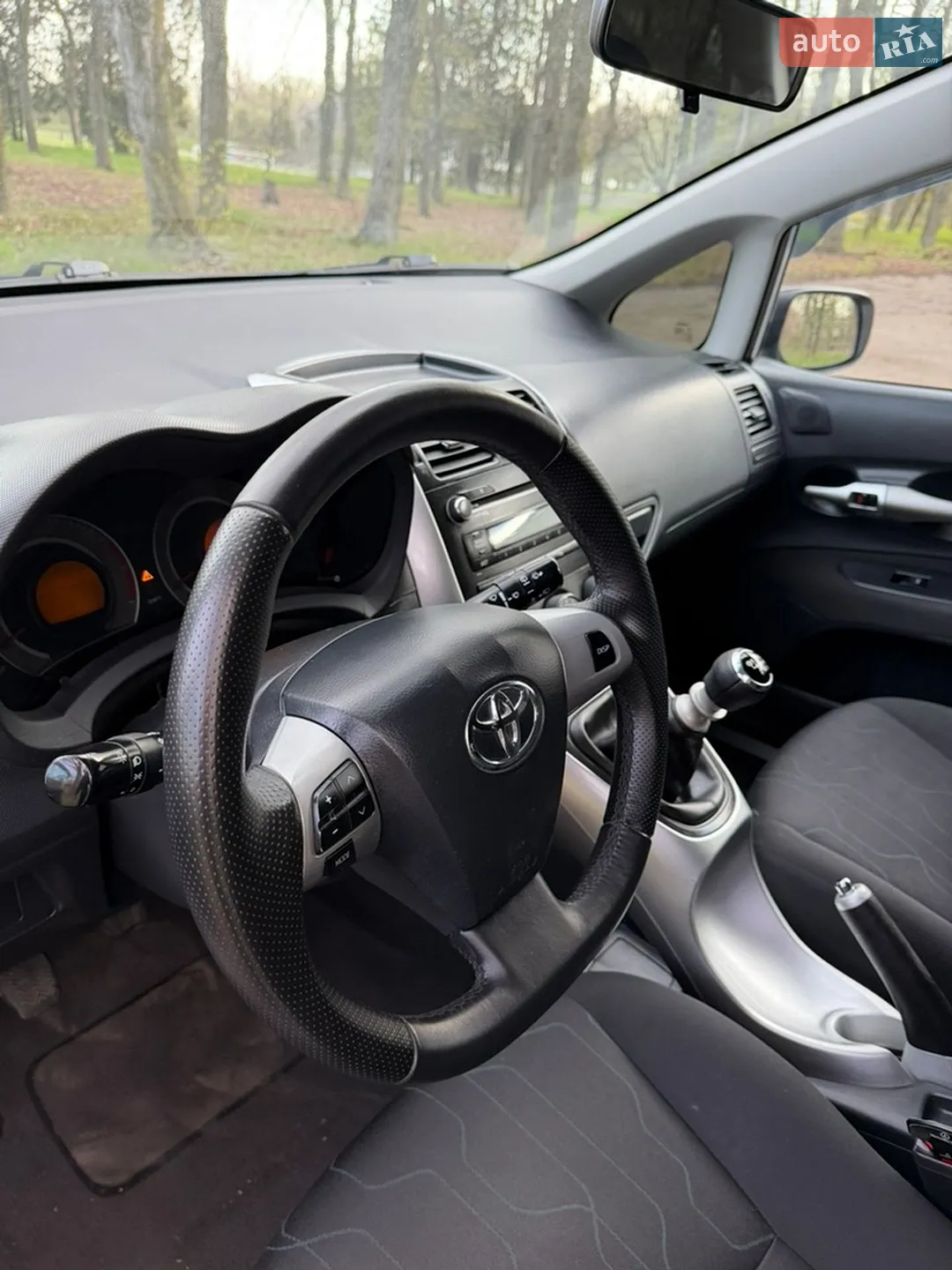 2010 Toyota Auris - мініатюра 21
