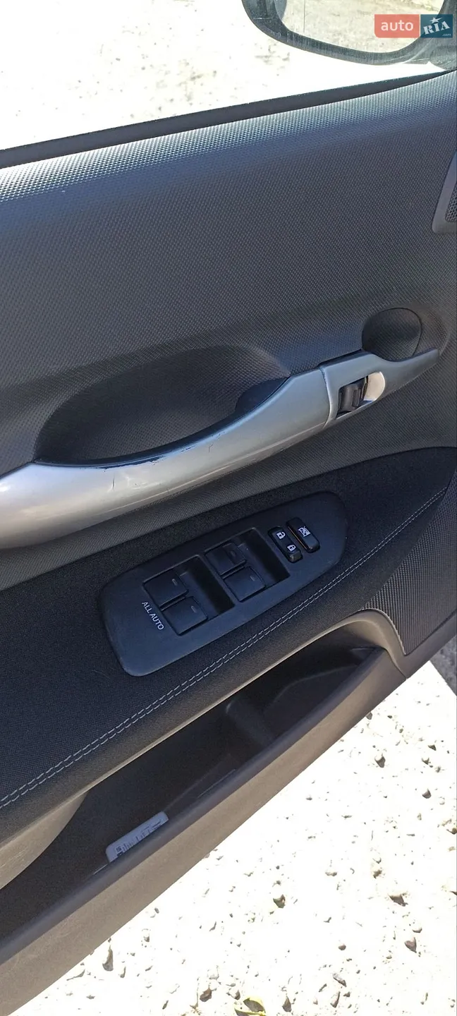 2012 Toyota Auris - мініатюра 10