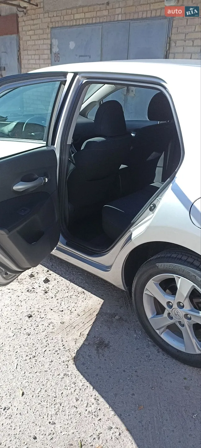 2012 Toyota Auris - мініатюра 8