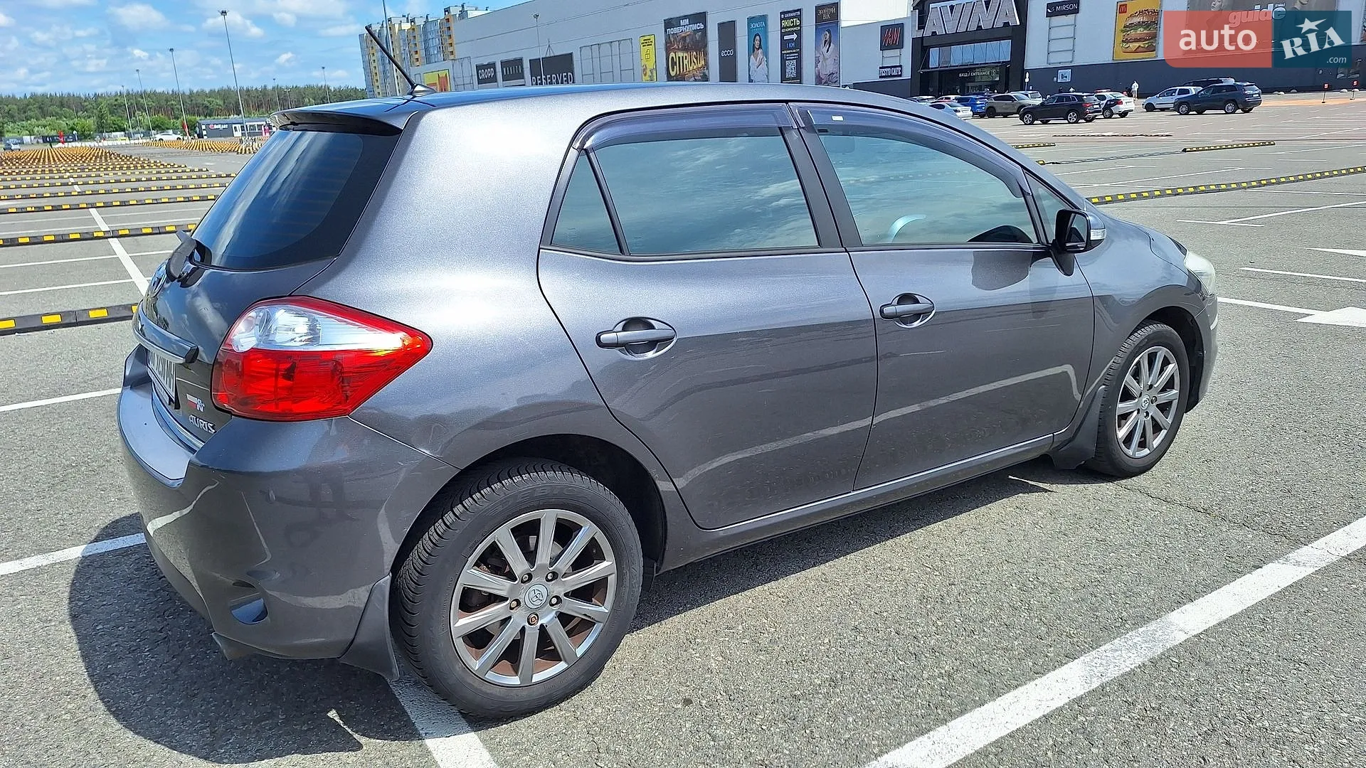 2011 Toyota Auris - мініатюра 5