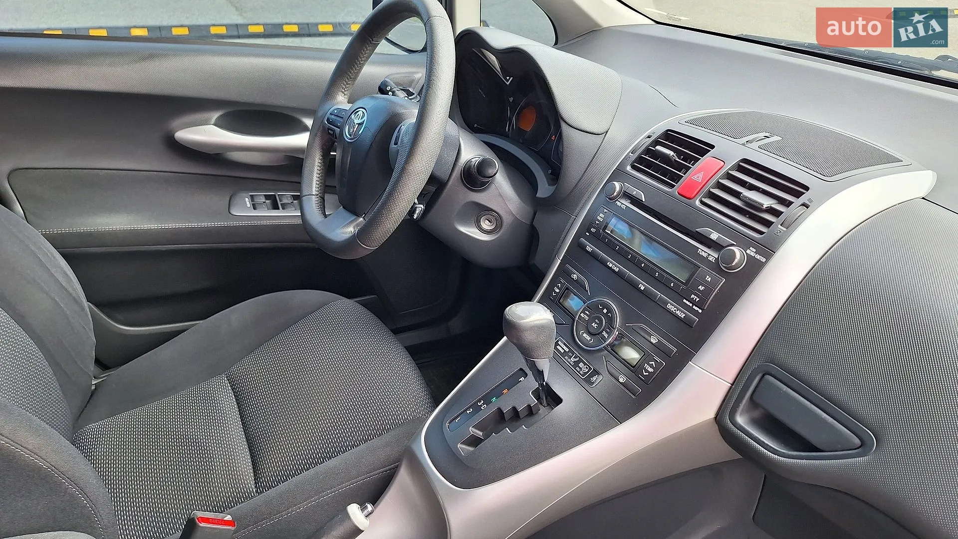 2011 Toyota Auris - мініатюра 17