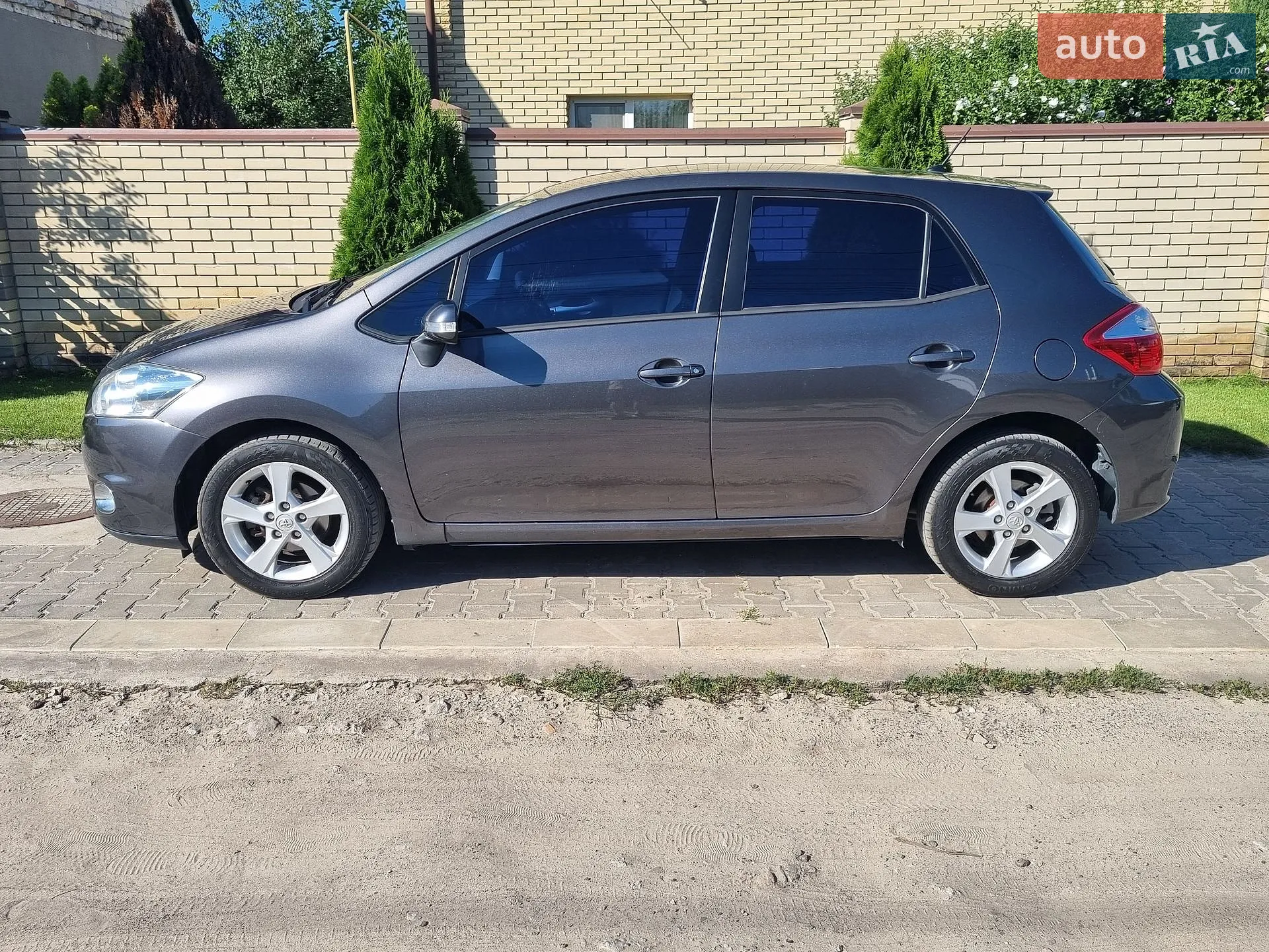 2012 Toyota Auris - мініатюра 3