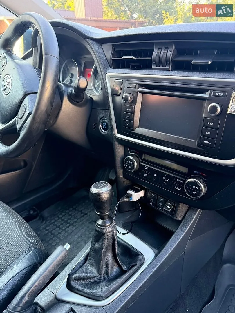 2014 Toyota Auris - мініатюра 12