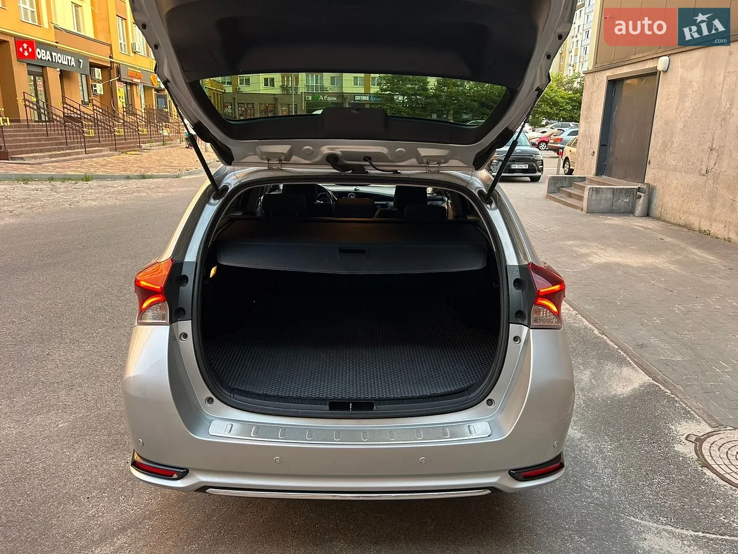 2015 Toyota Auris - мініатюра 17