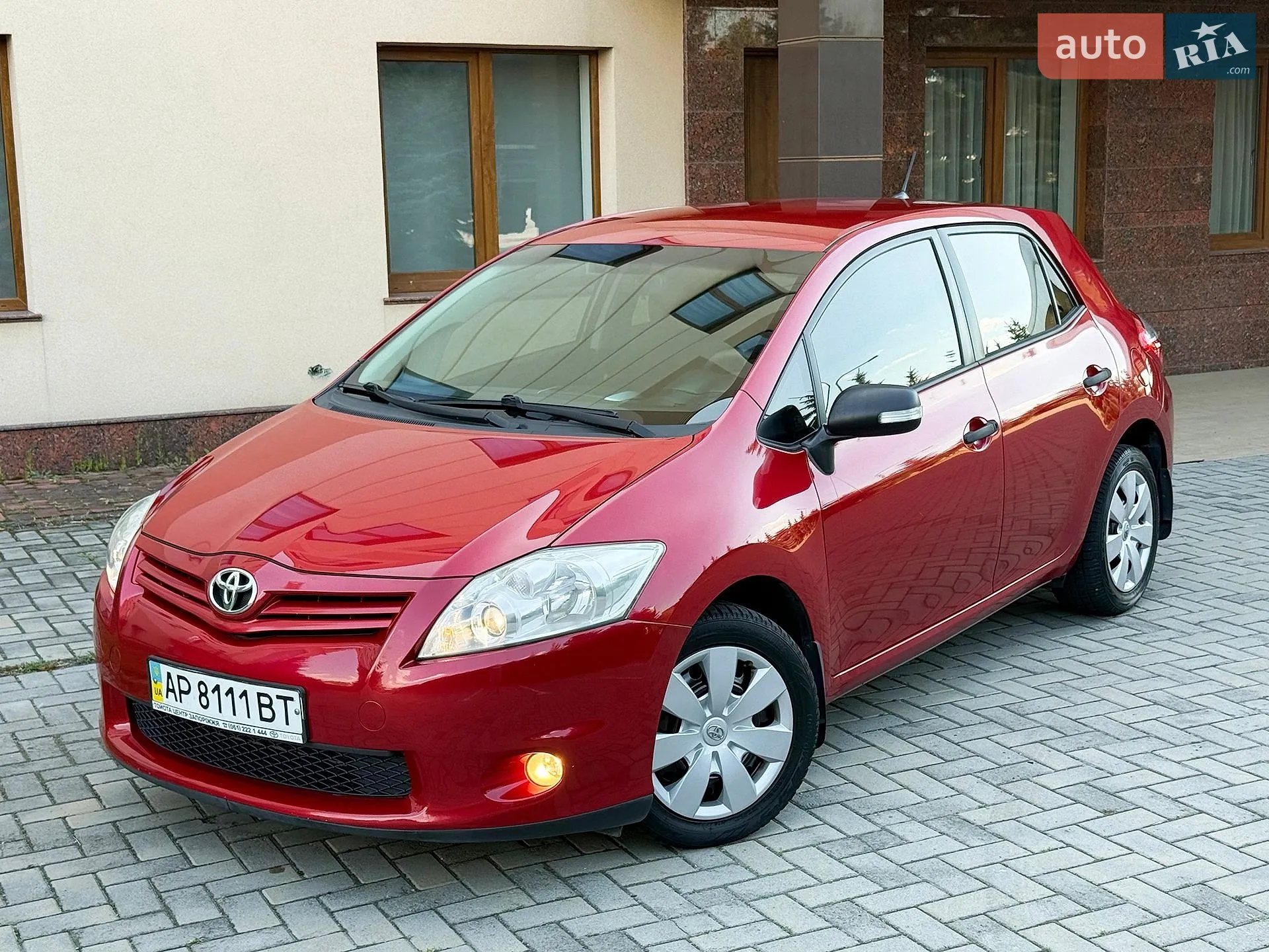 2011 Toyota Auris - мініатюра 2