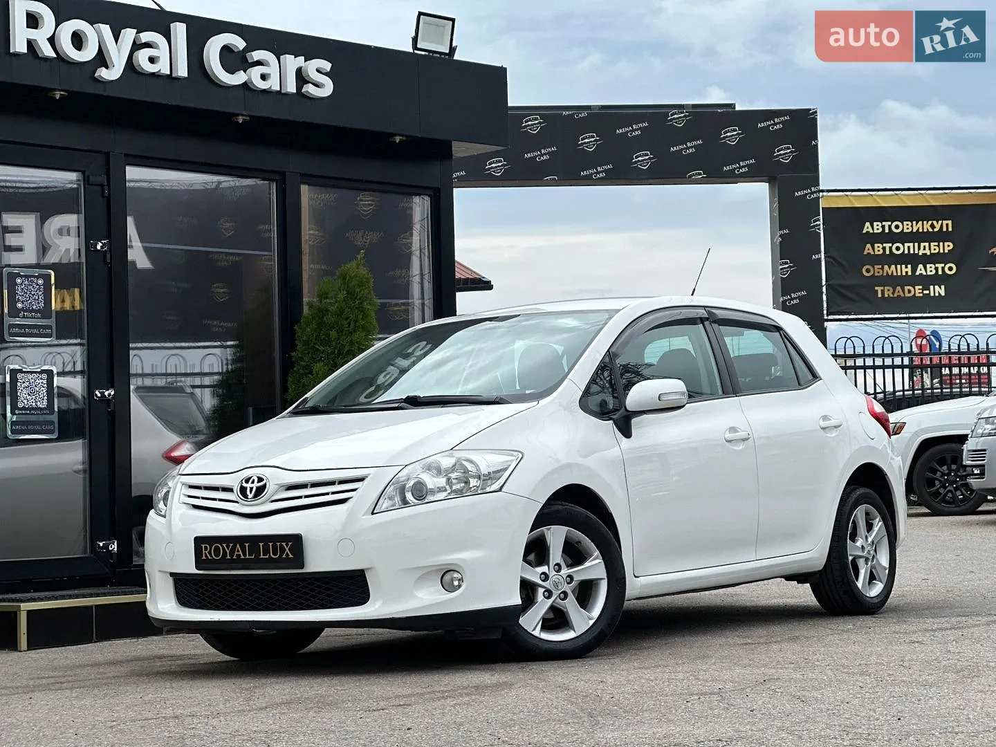 2011 Toyota Auris - фото 1