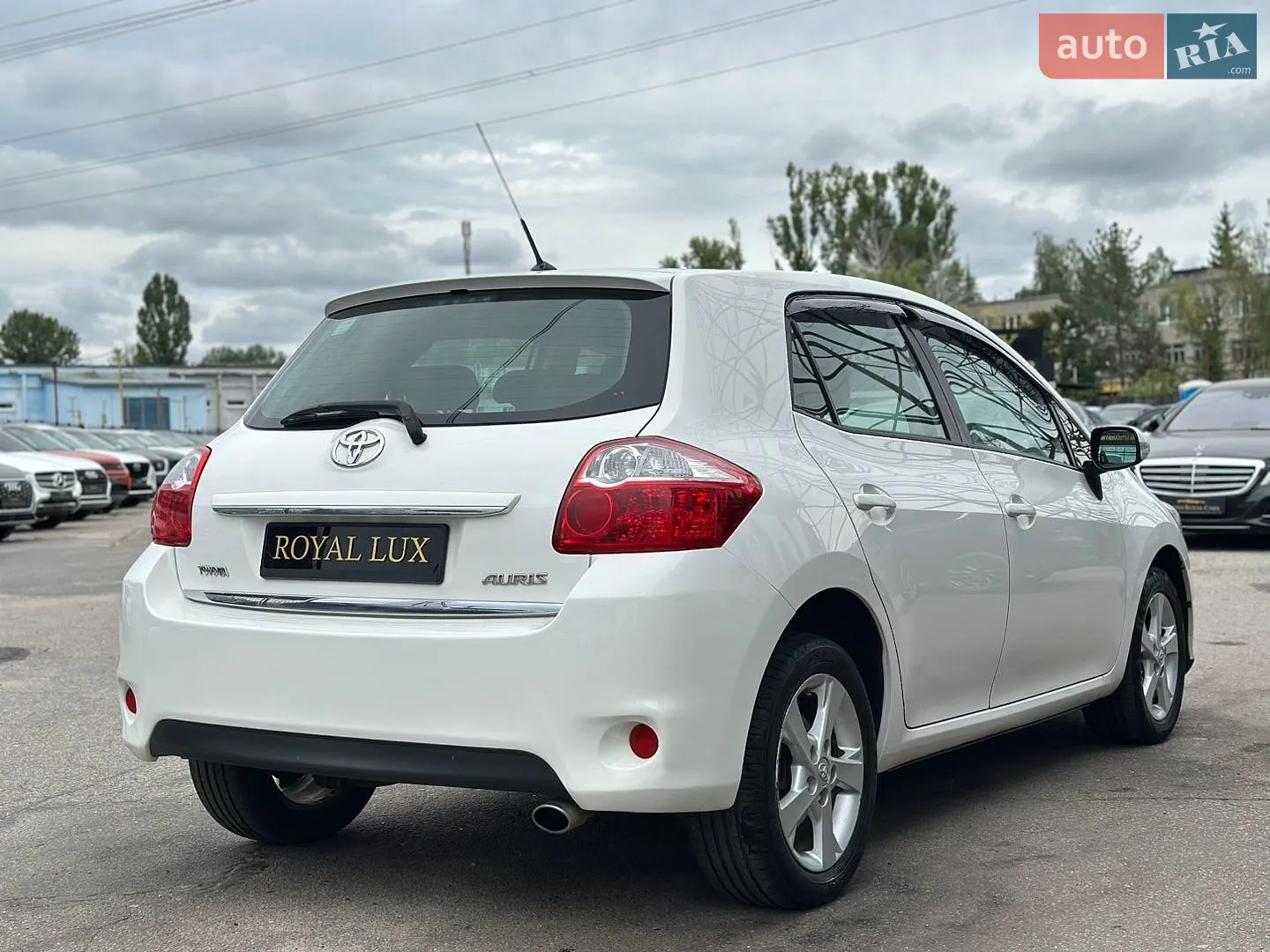 2011 Toyota Auris - мініатюра 9