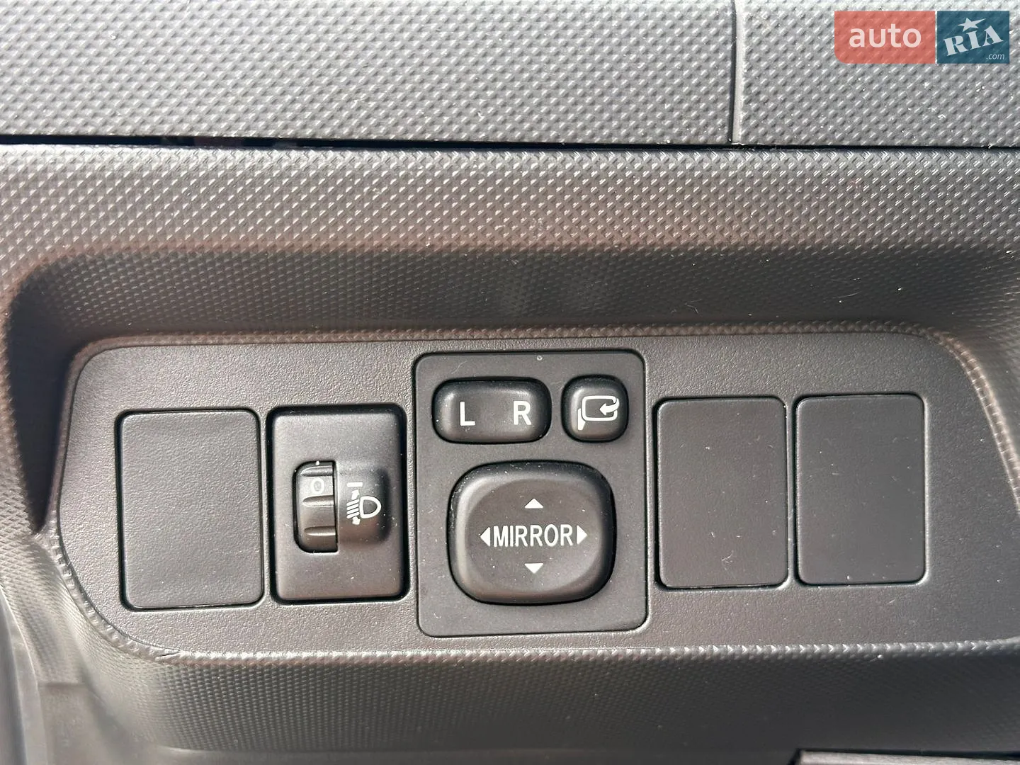 2011 Toyota Auris - мініатюра 32