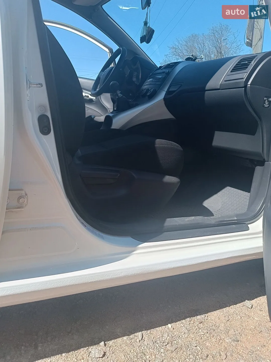 2012 Toyota Auris - мініатюра 11