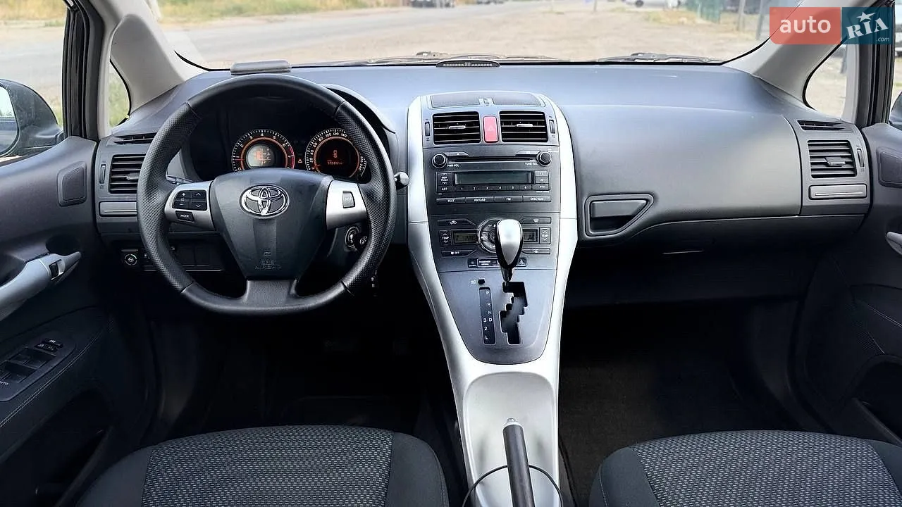 2010 Toyota Auris - мініатюра 12