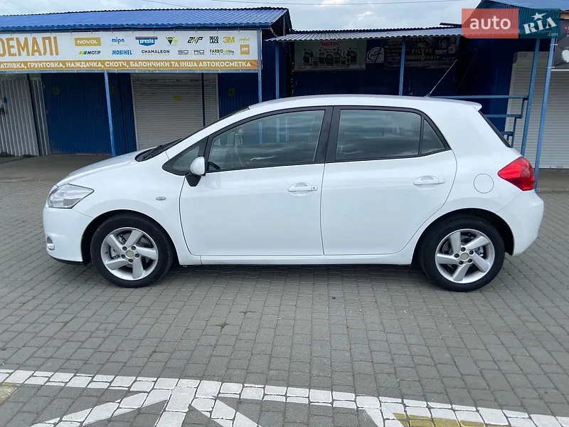 Toyota Auris