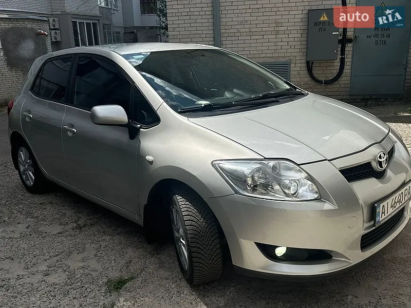 Toyota Auris