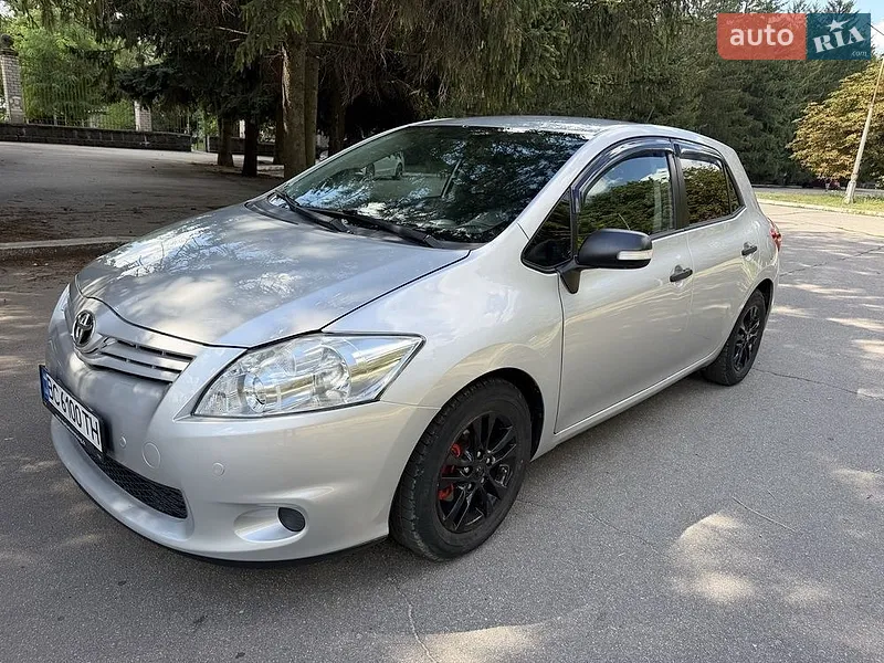 Toyota Auris