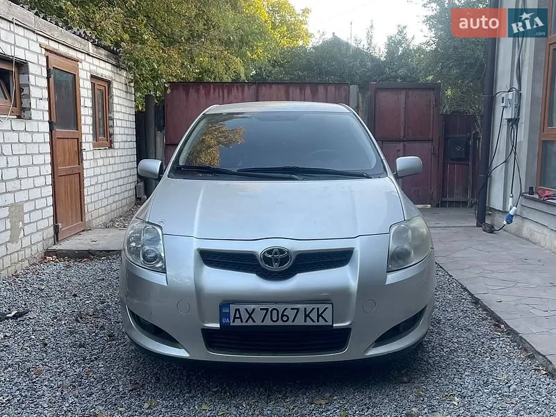 Toyota Auris