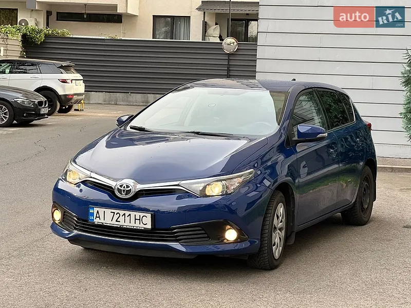 Toyota Auris