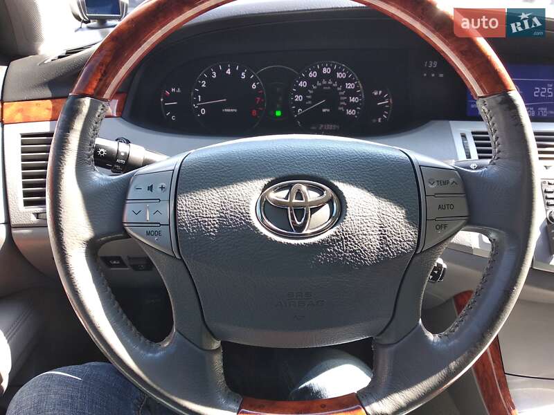 Седан Toyota Avalon 2007 в Черкассах