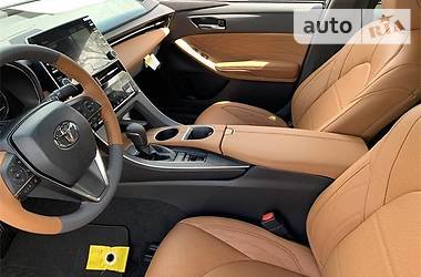 Седан Toyota Avalon 2019 в 