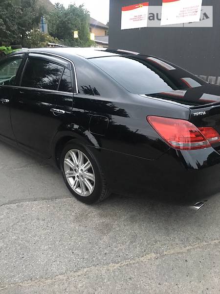 Седан Toyota Avalon 2008 в Киеве