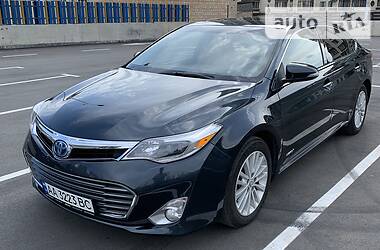 Седан Toyota Avalon 2015 в Киеве