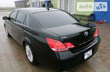 Седан Toyota Avalon 2005 в Херсоне