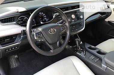 Седан Toyota Avalon 2013 в 