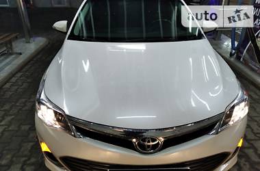 Седан Toyota Avalon 2015 в 