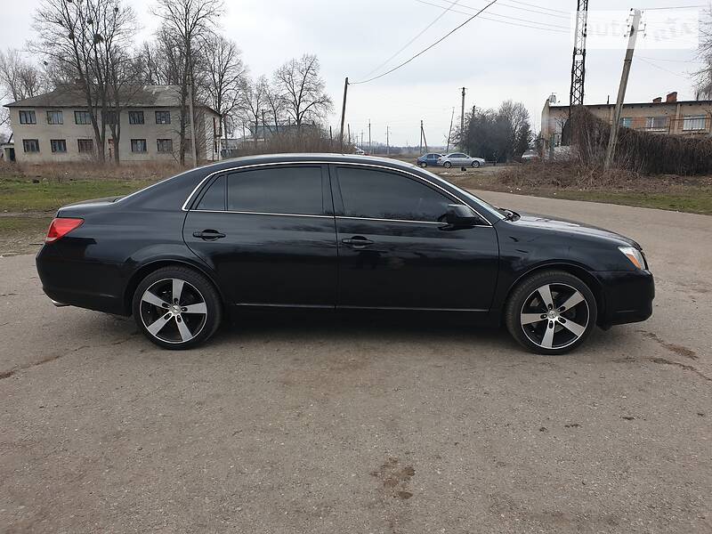 Седан Toyota Avalon 2006 в Харкові