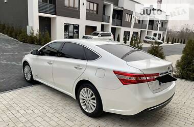 Седан Toyota Avalon 2013 в 