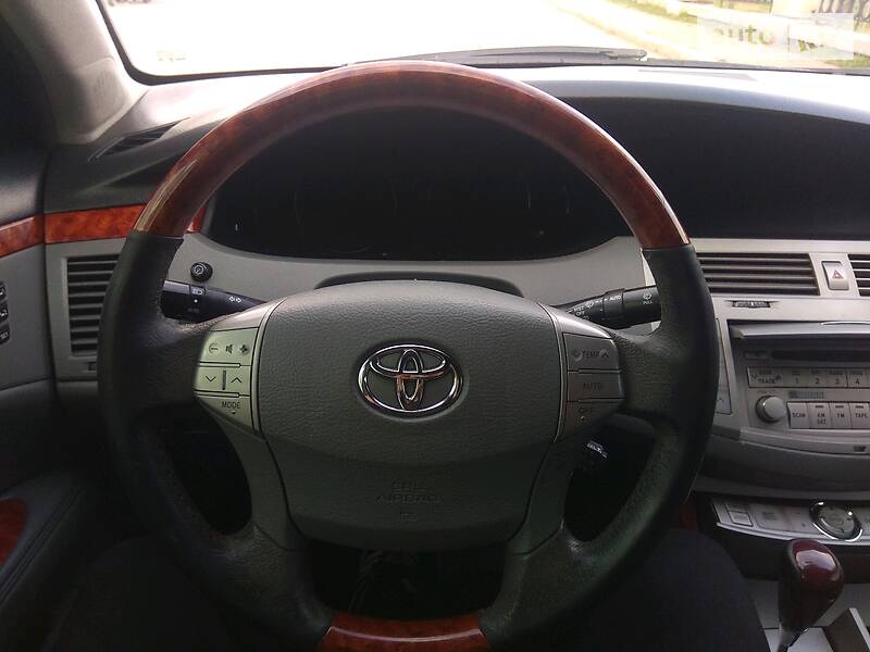 Седан Toyota Avalon 2006 в Умани