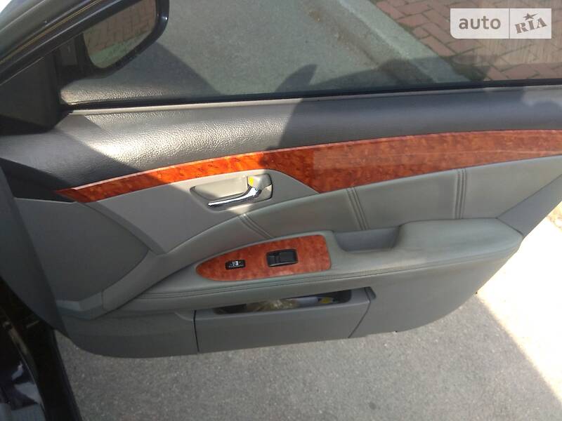 Седан Toyota Avalon 2006 в Умани